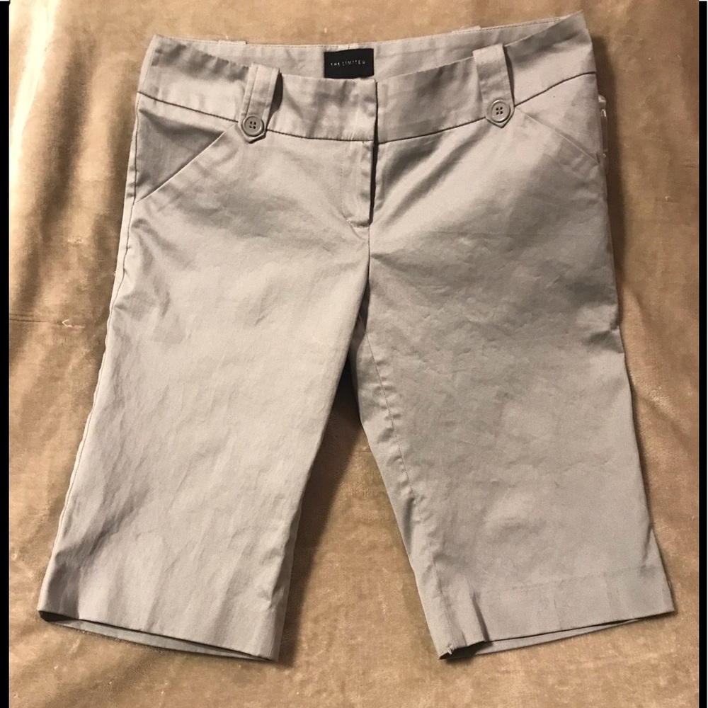 The Limited Drew Fit, Women’s Size: 6 Dress Shorts